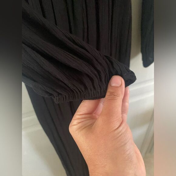 Xirena Arly Woven off shoulder black rayon dress - Picture 7 of 10